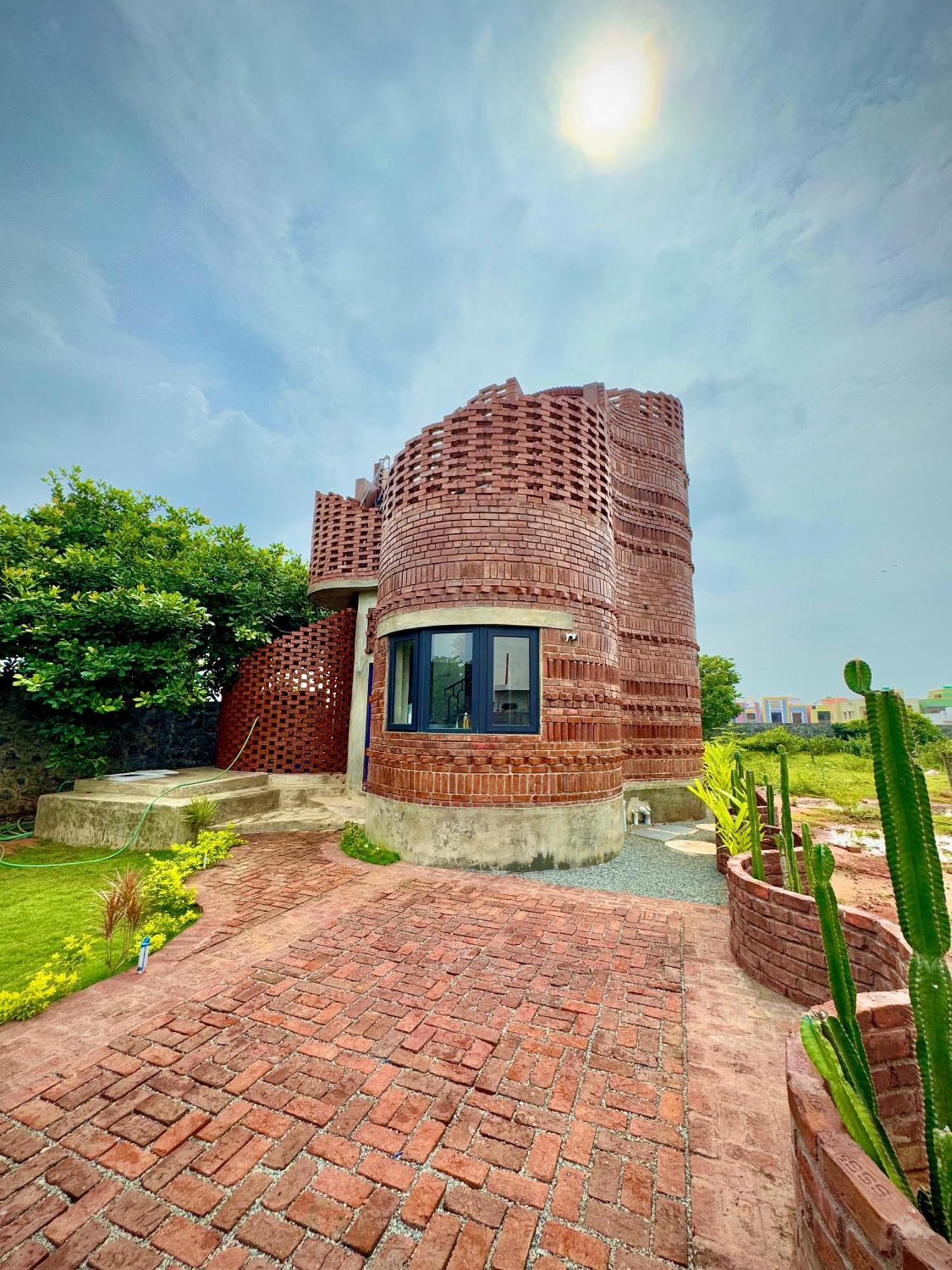 Pool Villa-House Of The Dancing Cactus Puducherry Buitenkant foto