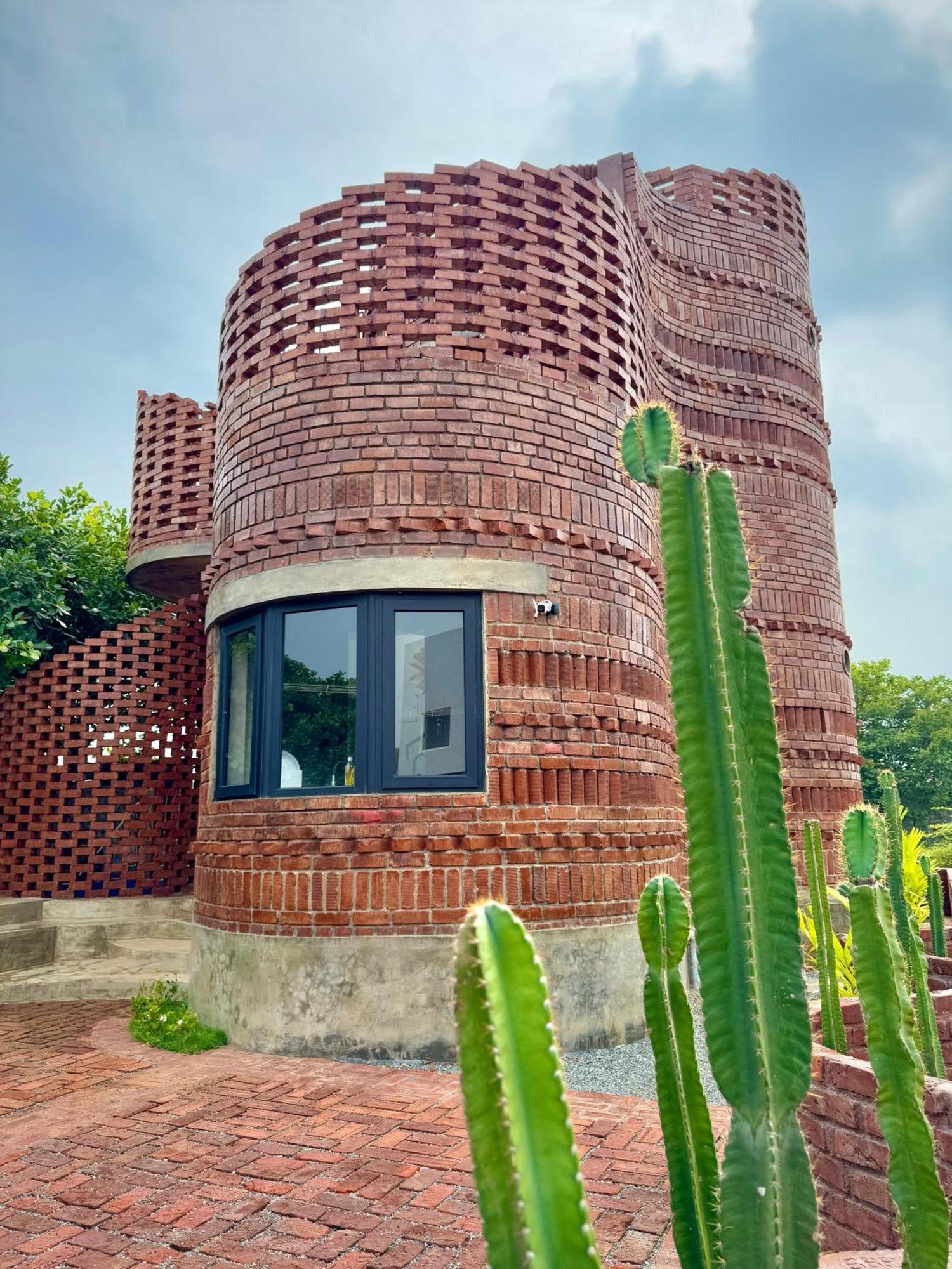 Pool Villa-House Of The Dancing Cactus Puducherry Buitenkant foto