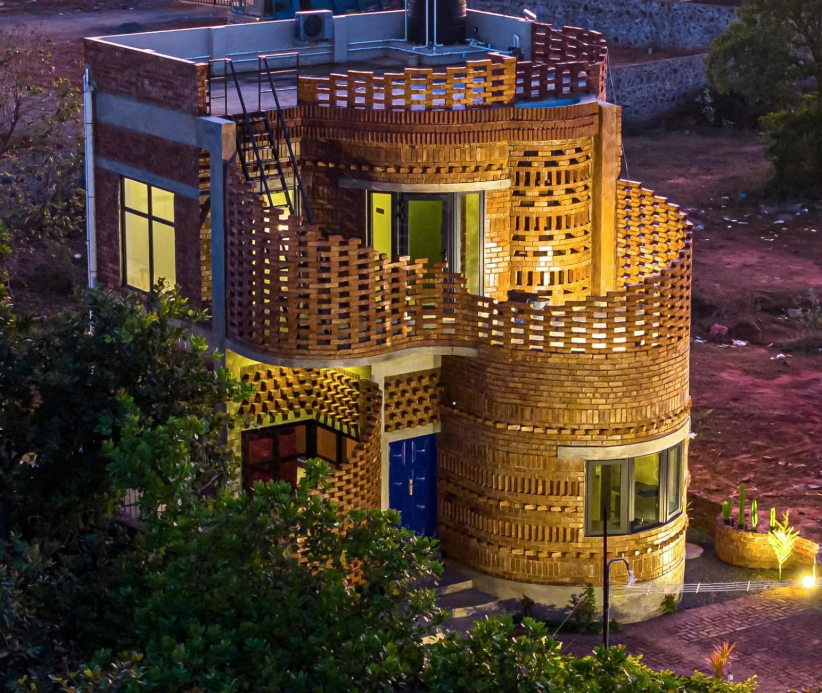 Pool Villa-House Of The Dancing Cactus Puducherry Buitenkant foto